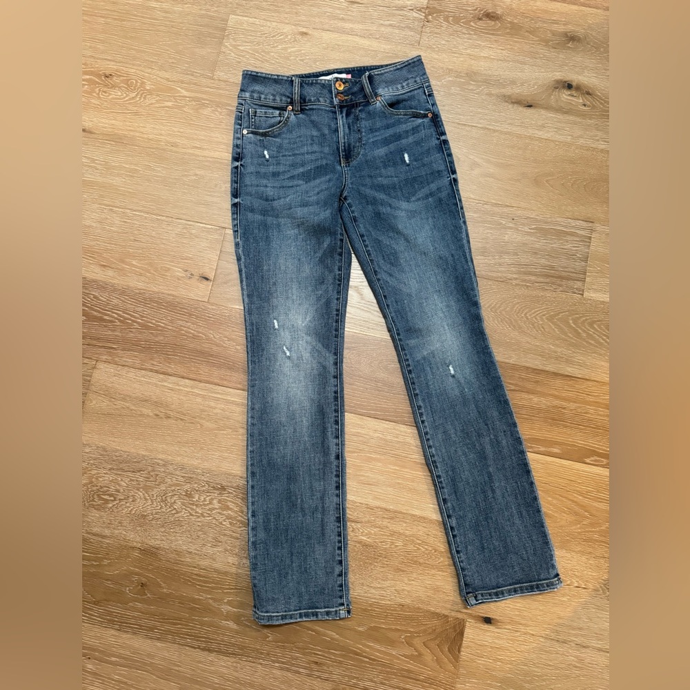 CAbi #4521 Cinch Straight Jeans -Fall 2023- Size 4